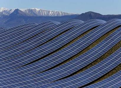 Solární byznys stále roste. Roste ale i počet nespokojených zákazníků
